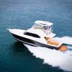 43' Open Flybridge - Running