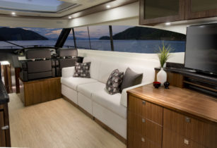 6000 Sport Yacht - Salon