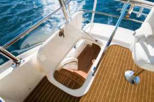 45' Open Flybridge - Stairs