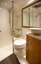 445 SUV - Master Stateroom Ensuite