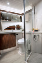 72' Sports Motor Yacht - Port Ensuite Dayhead