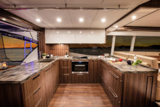 14 Riviera-77-Enclosed-Flybridge-Galley-01