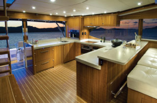 15 Riviera 77 Enclosed Flybridge