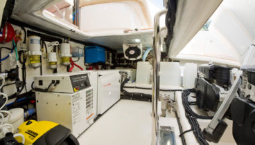43' Open Flybridge - Engine Room