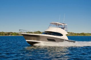 45' Open Flybridge - Running