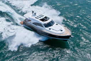 Belize 54 Sedan - Running