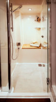 575 SUV - Master Stateroom Shower