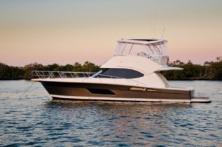 45' Open Flybridge - Anchored