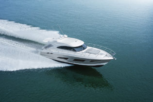 4800 Sport Yacht - Running
