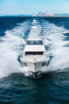 4 Riviera-77-Enclosed-Flybridge-Running-03