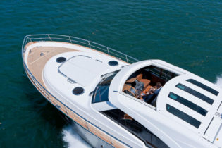 Belize 54 Sedan - Running