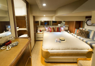 54' Daybridge - Master Stateroom