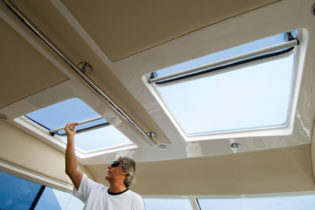 3600 Sport Yacht - Sun Roof