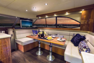 43' Open Flybridge - Salon / Dining Area